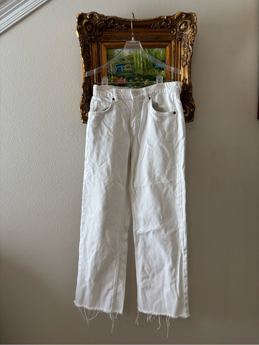 ZARA Crisp White Distressed Hem Ankle Jeans
